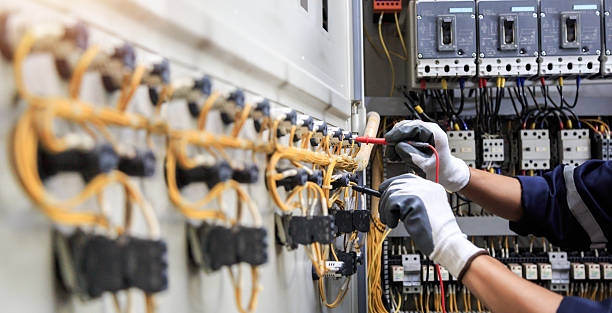 Professional Electrician technician working in Hartington, NE